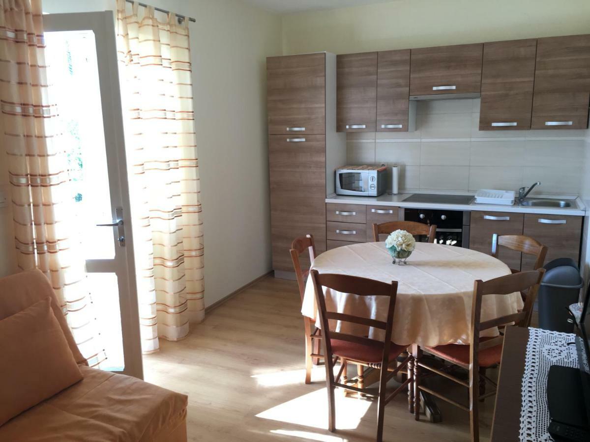 Apartment Biserka Barbat na Rabu Luaran gambar