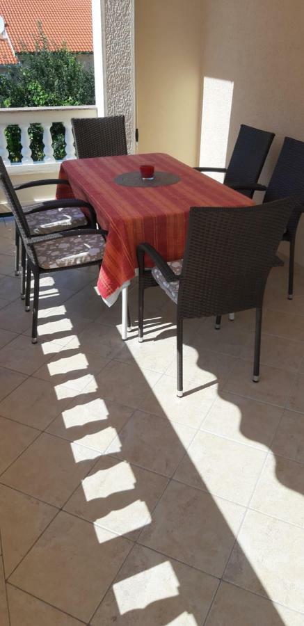 Apartment Biserka Barbat na Rabu Luaran gambar