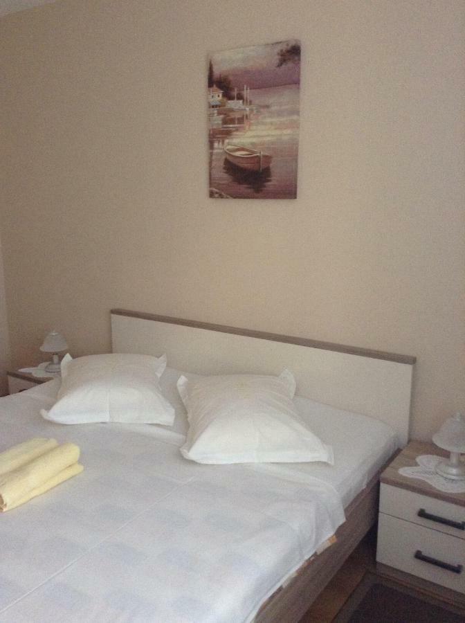 Apartment Biserka Barbat na Rabu Luaran gambar